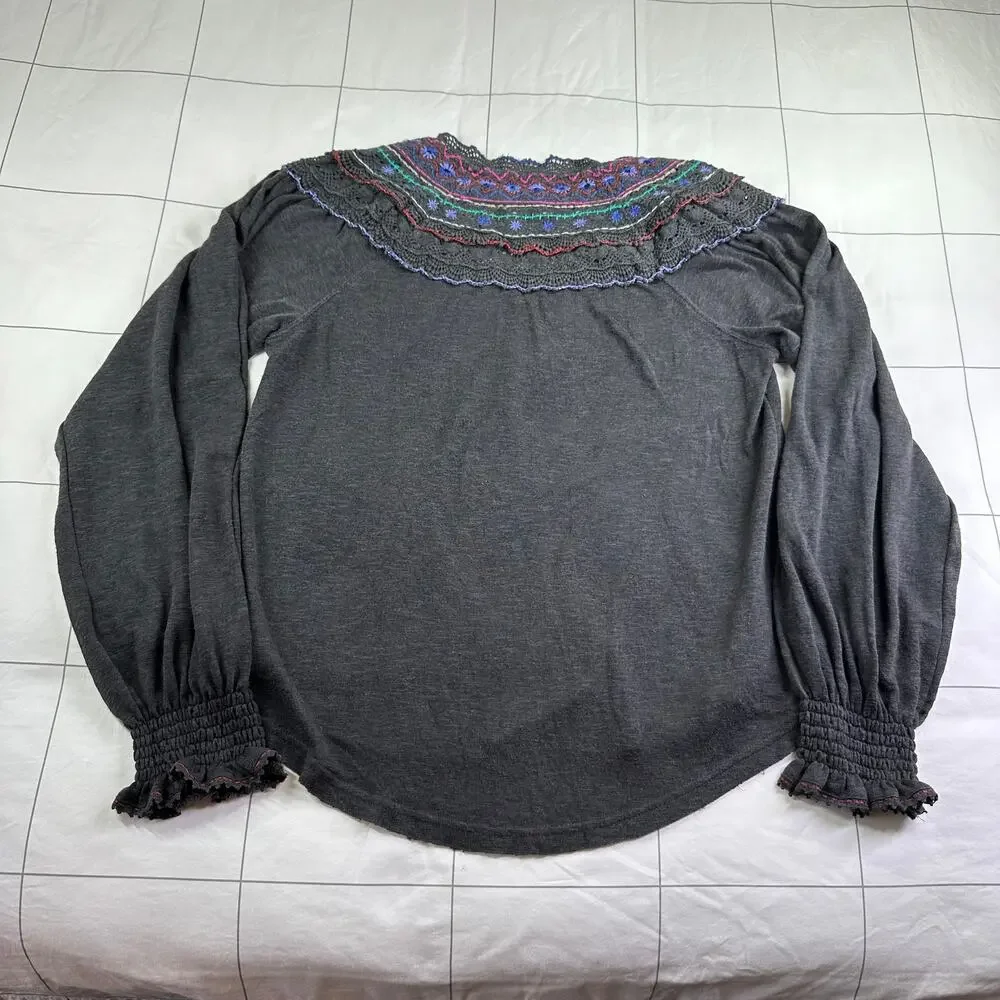 Free People Top Womens Small Gray Siesta Fiesta Embroidered Boho V Neck Henley